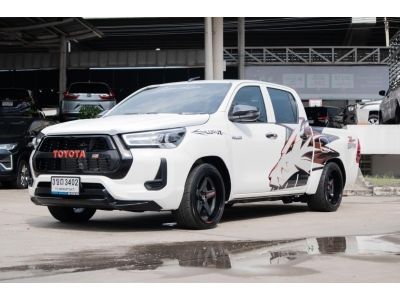 โตโยต้าชัวร์ ฟรีดาวน์ เทรสไดร์ เลขไมล์ 4xxx km Revo D-cab 2.4 Zedition Mid A/T ปี 2022